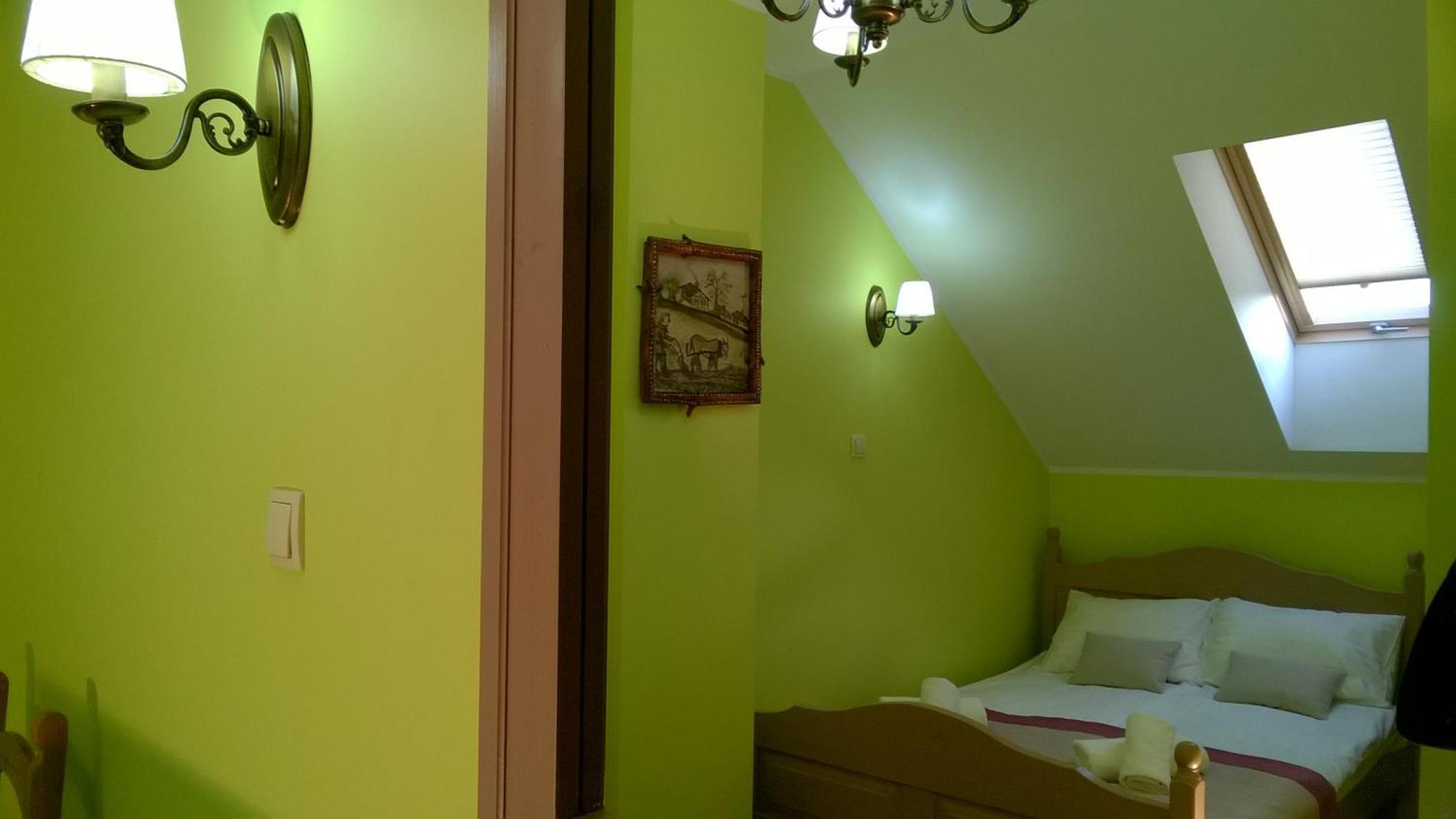 Hotel Pod Herbem -Pokoje Ozonowane Białystok Oda fotoğraf