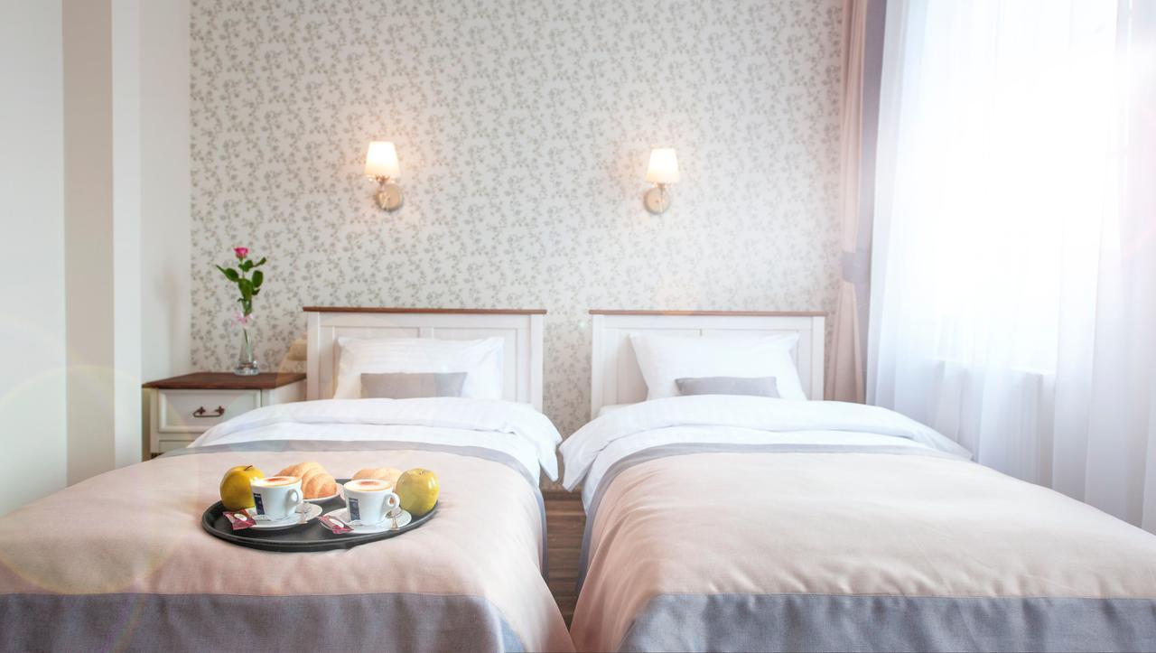Hotel Pod Herbem -Pokoje Ozonowane Białystok Dış mekan fotoğraf