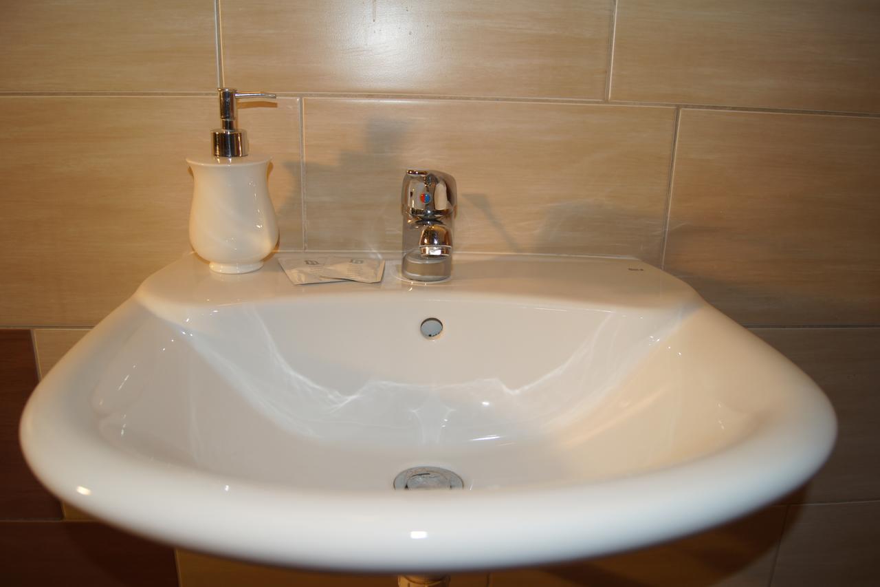 Hotel Pod Herbem -Pokoje Ozonowane Białystok Dış mekan fotoğraf